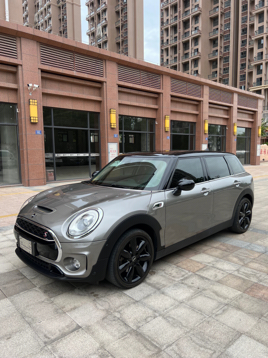 转让一台19年宝马minicooper