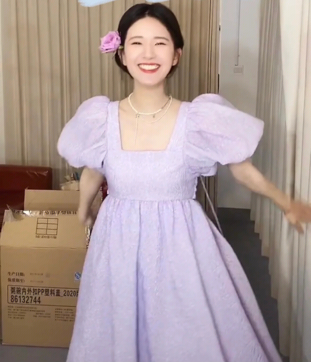 测评赵露思同款紫色连衣裙真实测评露思小公主这款紫色连衣裙看起来
