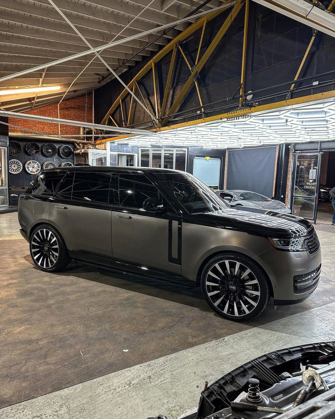 全新路虎揽胜rangerover行政版