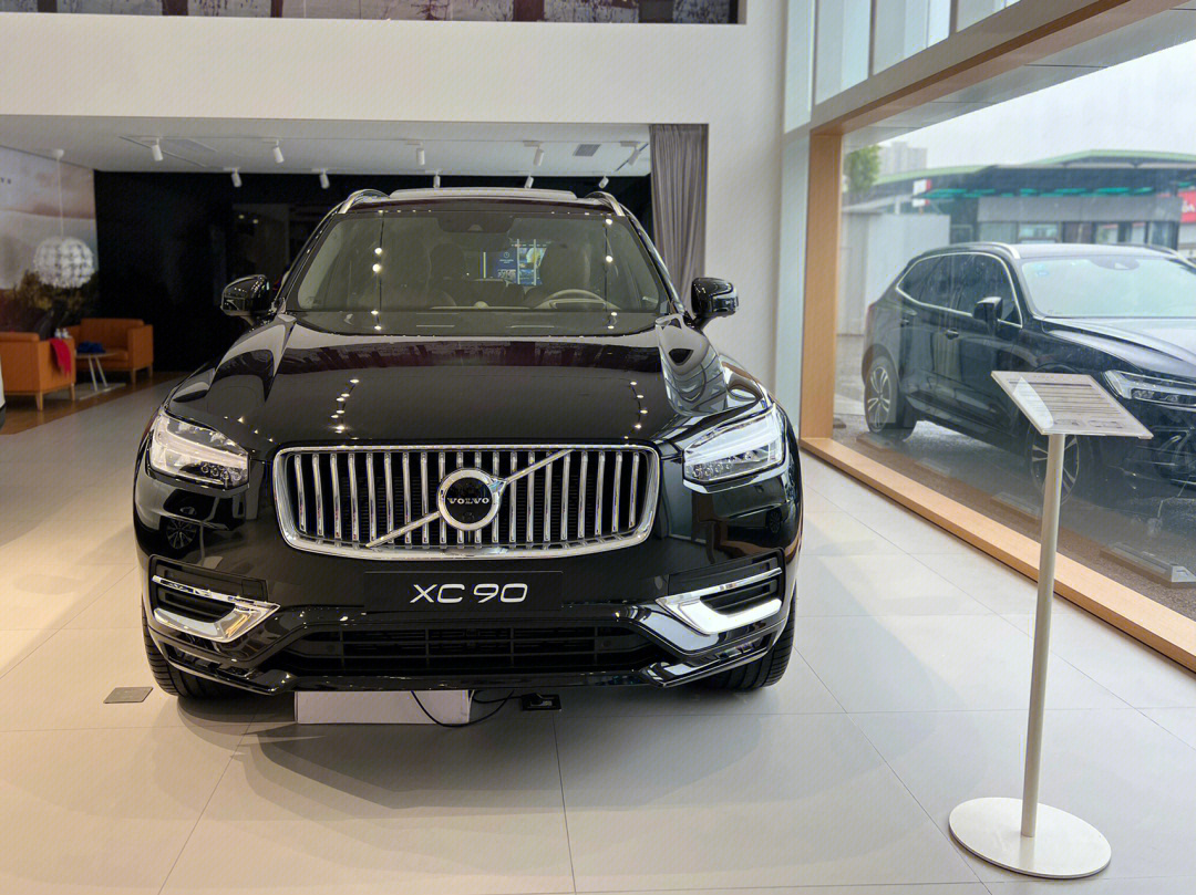 沃尔沃xc90霸气十足的七座suv