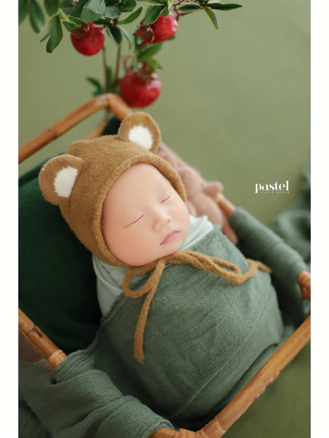 73拍摄:@郑州babypastel儿童摄影73类型:新生儿客片73地点:顾客