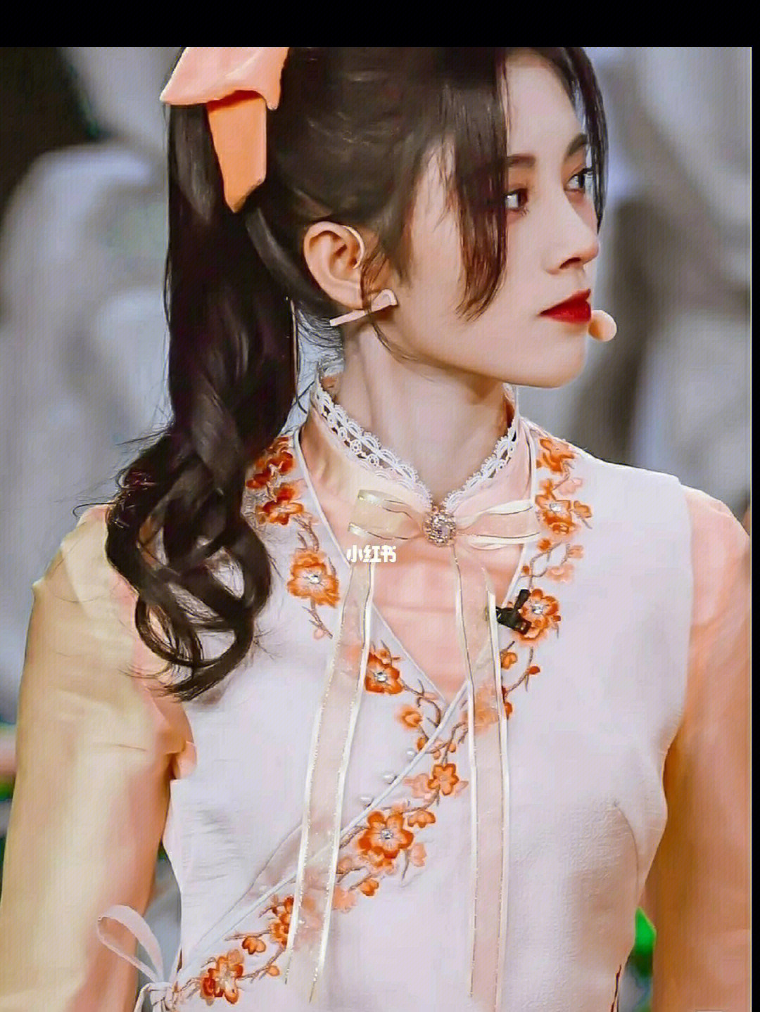 鞠婧祎发型扎法图片