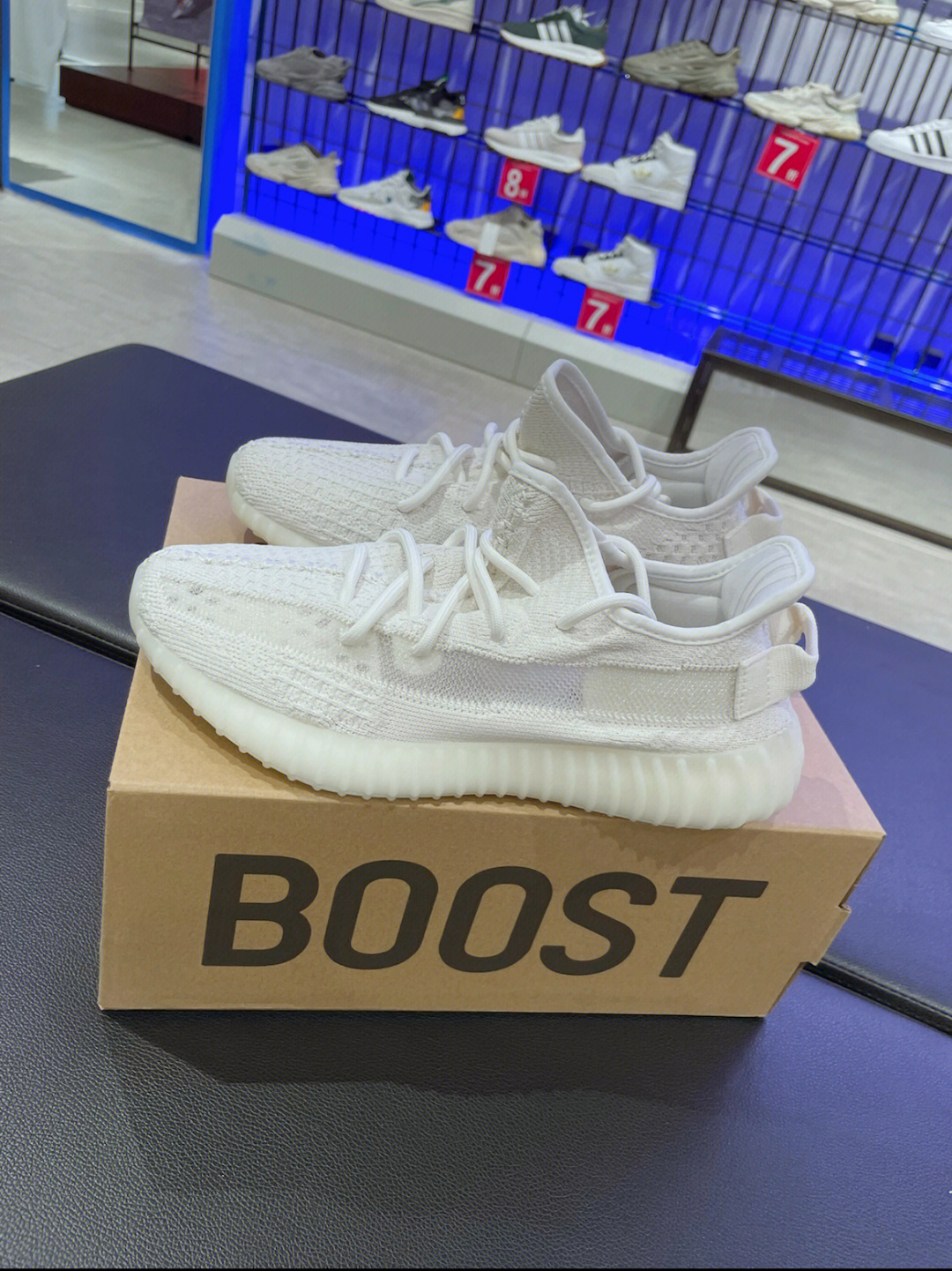 阿迪达斯椰子yeezy350v2白冰激凌