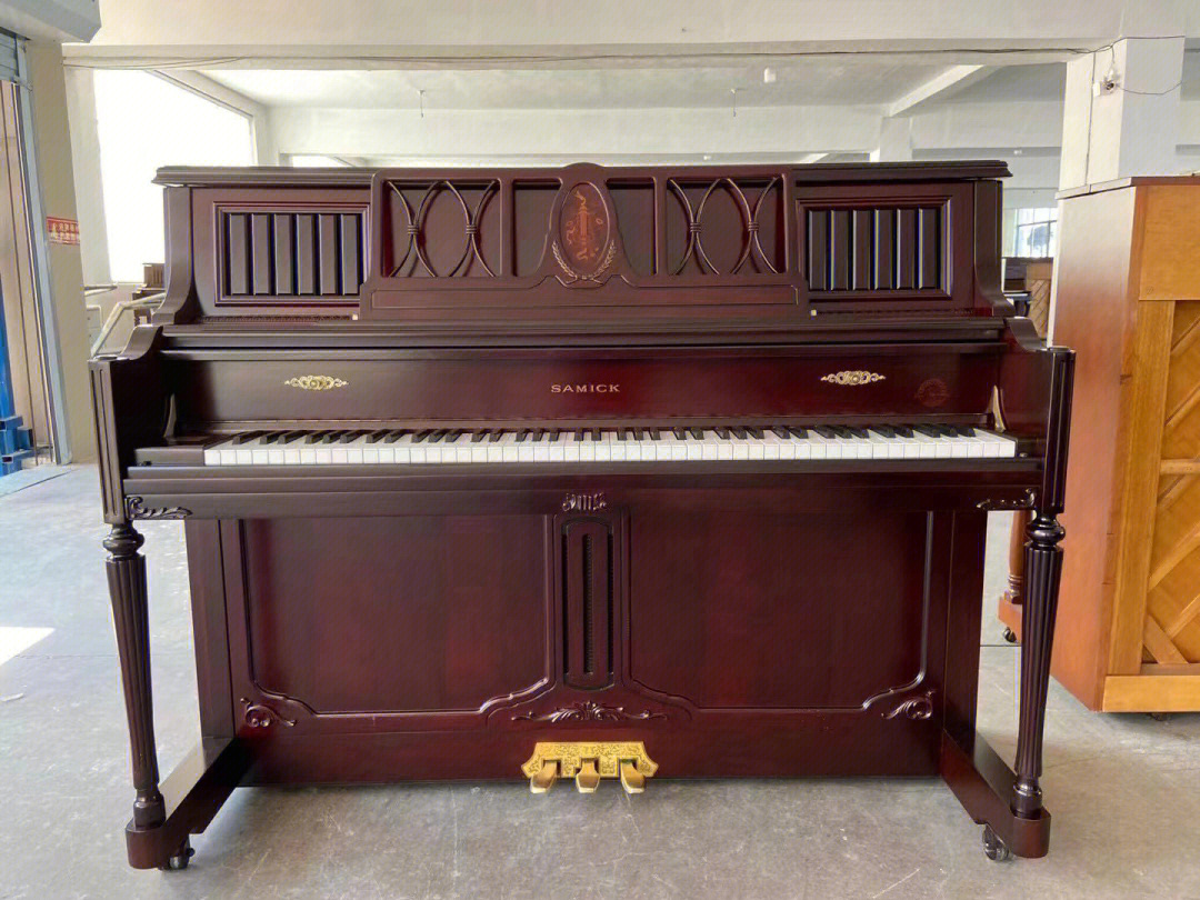古典款钢琴三益sc300nst