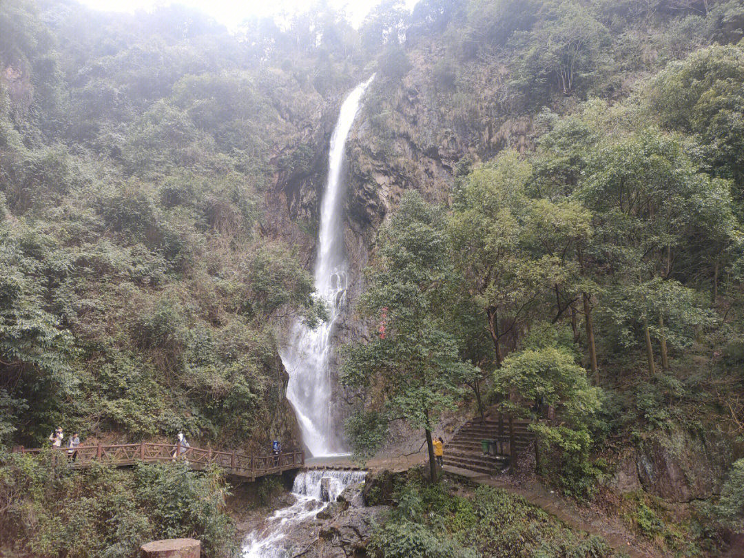 赤岸松瀑山风景区图片