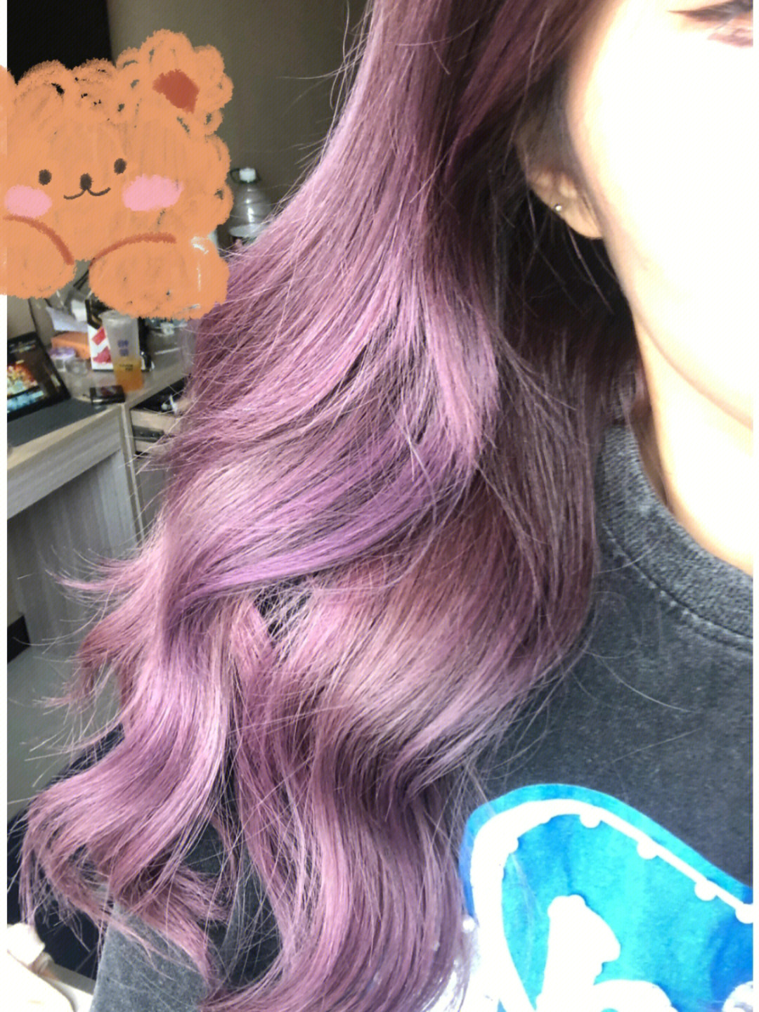 感觉又上了点紫色真的有用哈哈如果不想让头发掉色那么快的姐妹快去买
