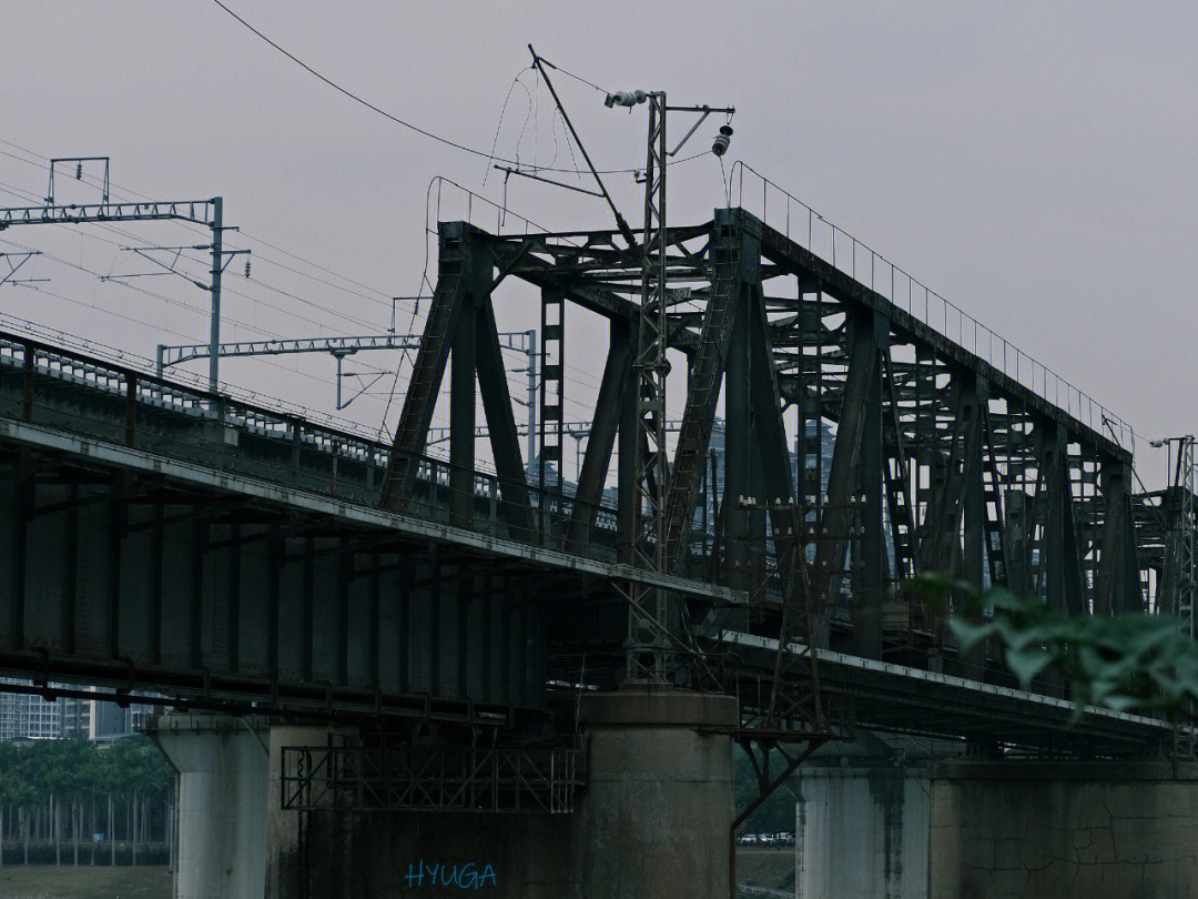 南宁五一路废弃铁路桥图片