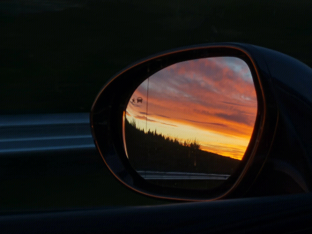 车窗外的日落图片图片