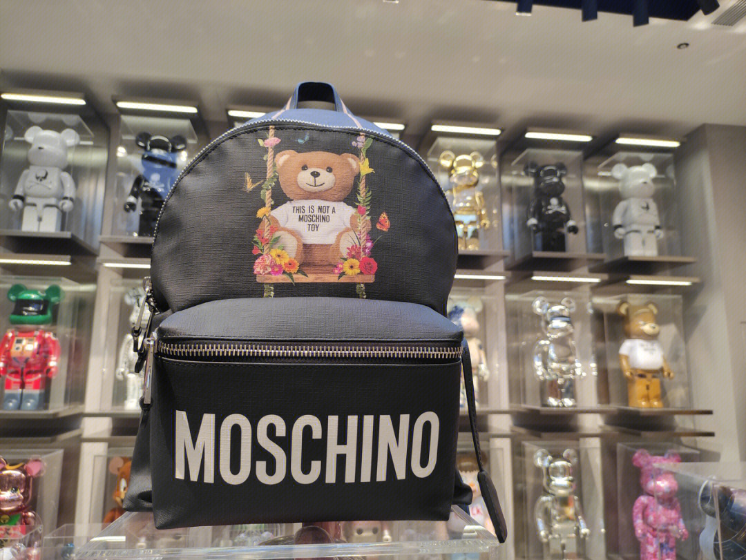 moschino钻石熊图片