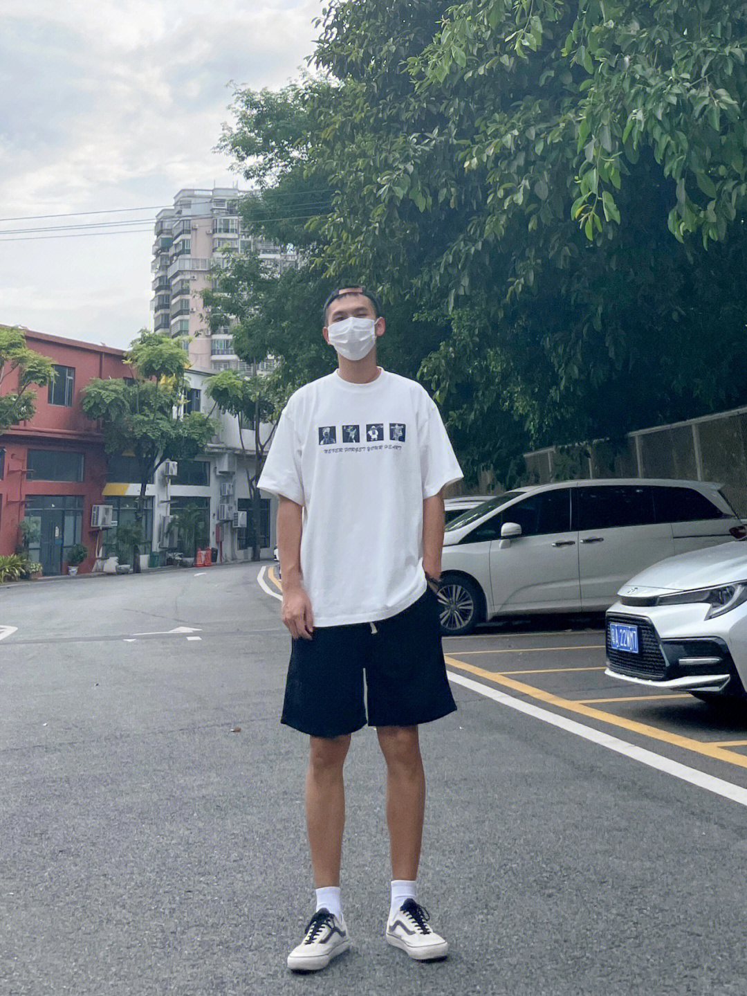 180cm68kg男生夏季黑白配穿搭分享