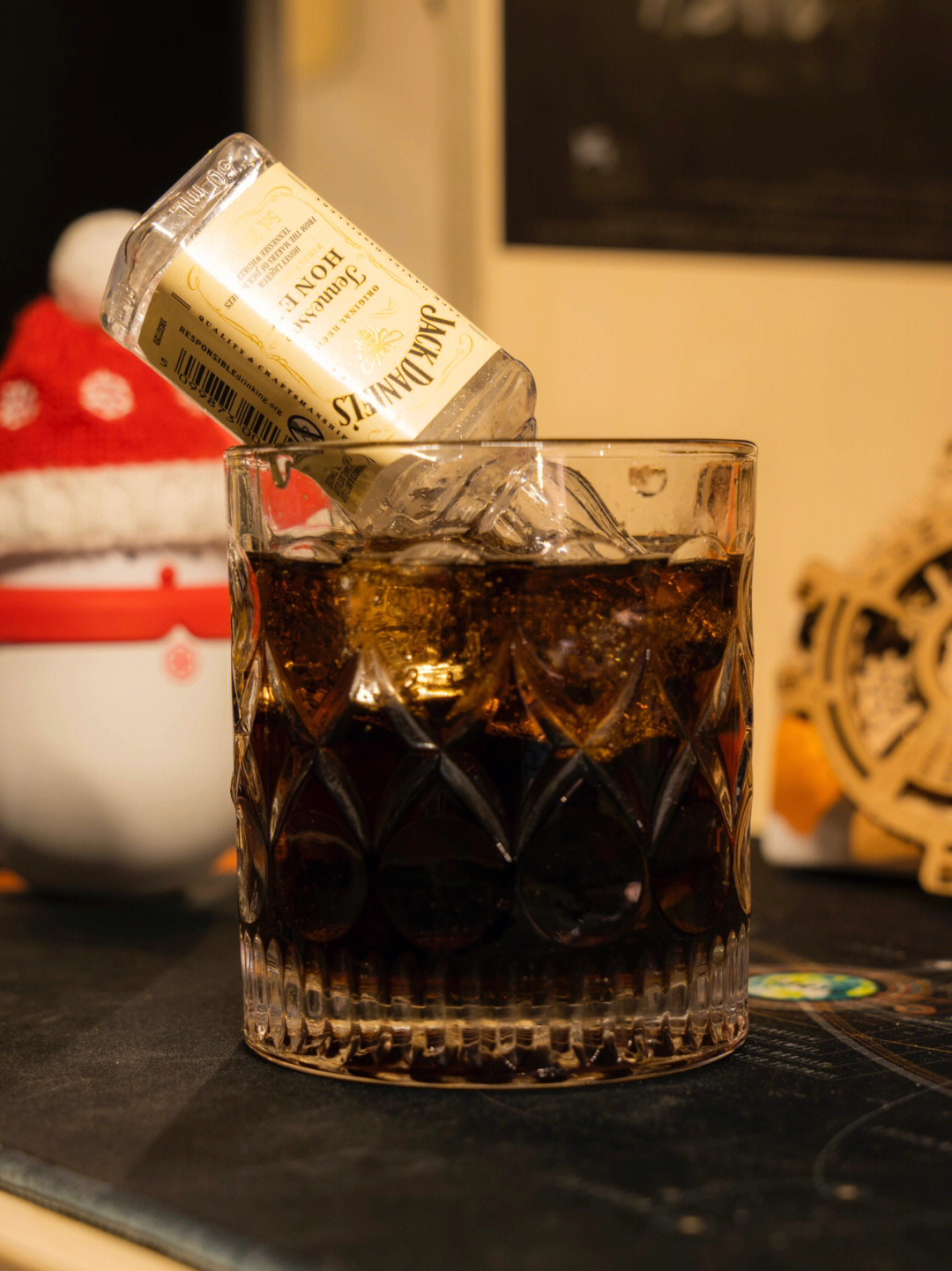 百龄坛威士忌兑可乐图片