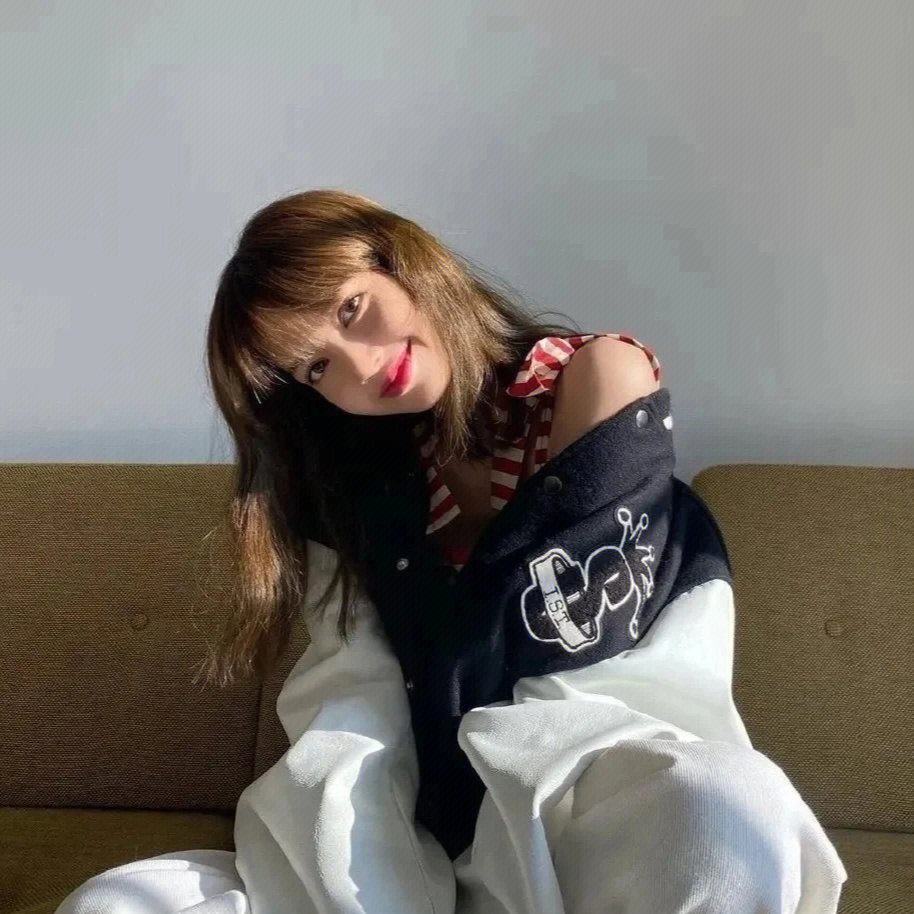lisa神仙头像
