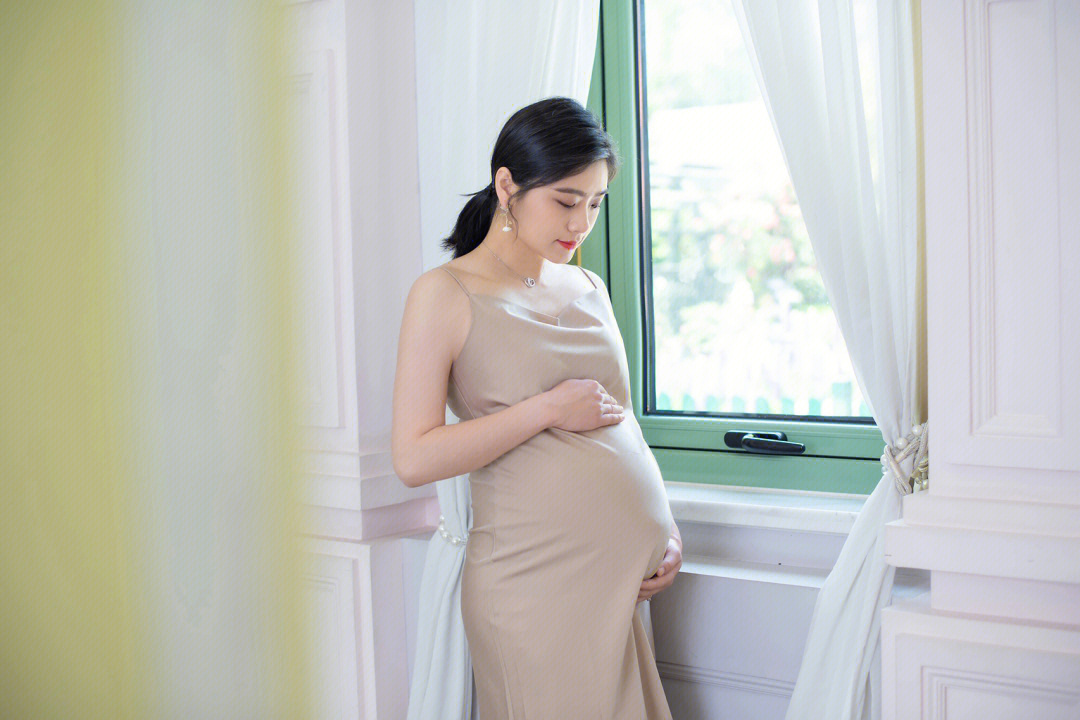 超大孕肚孕照40周 肚子图片