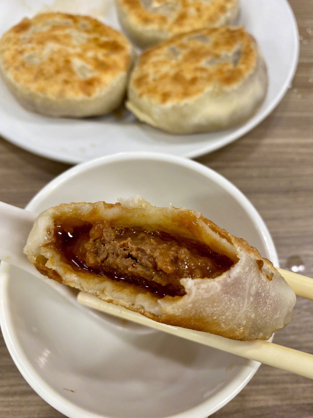 香港九龙城爆汁牛肉饼