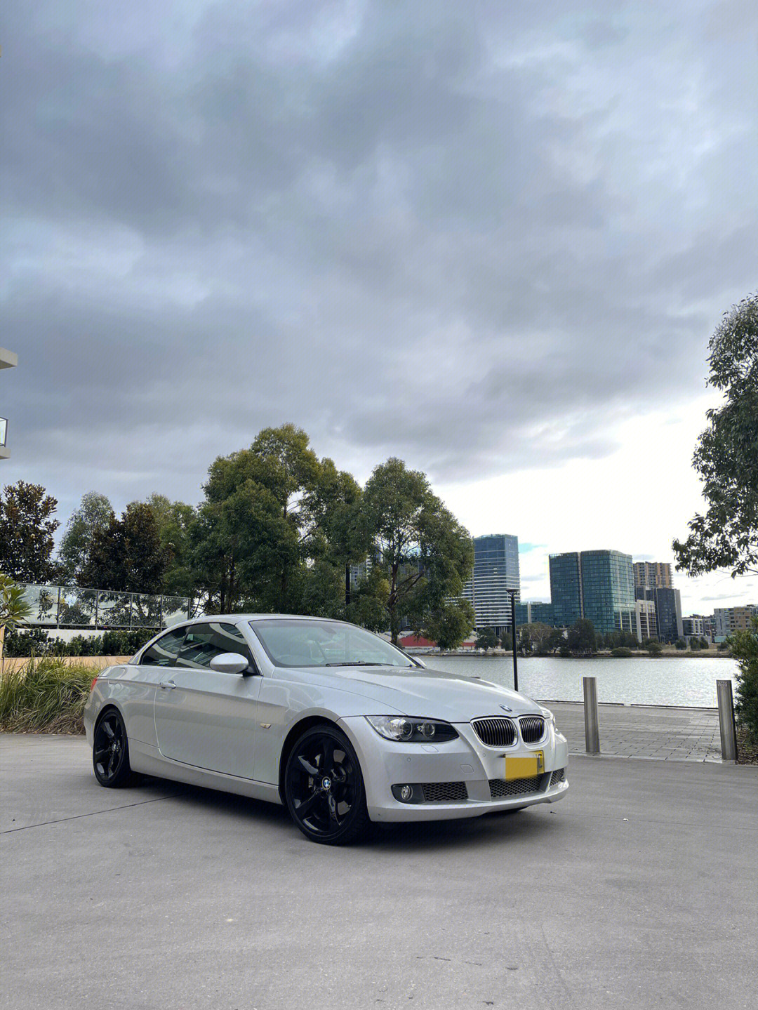 bmw335图片