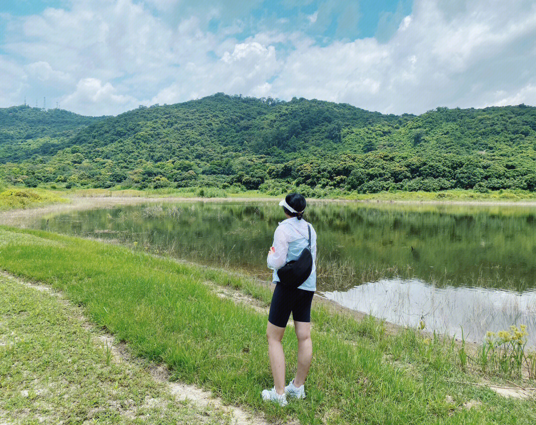 南沙星河丹堤靠近陵墓图片