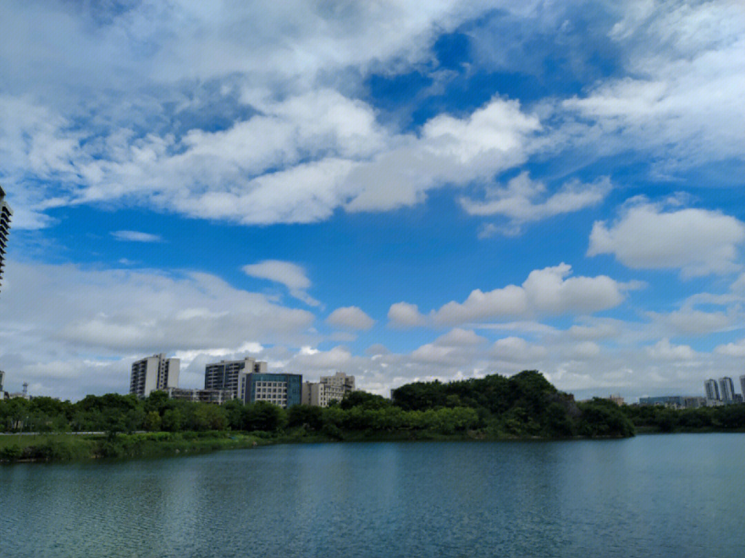 花都湖正门图片