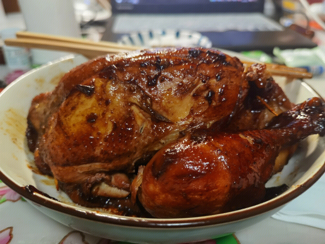 美食电饭煲蒸鸡