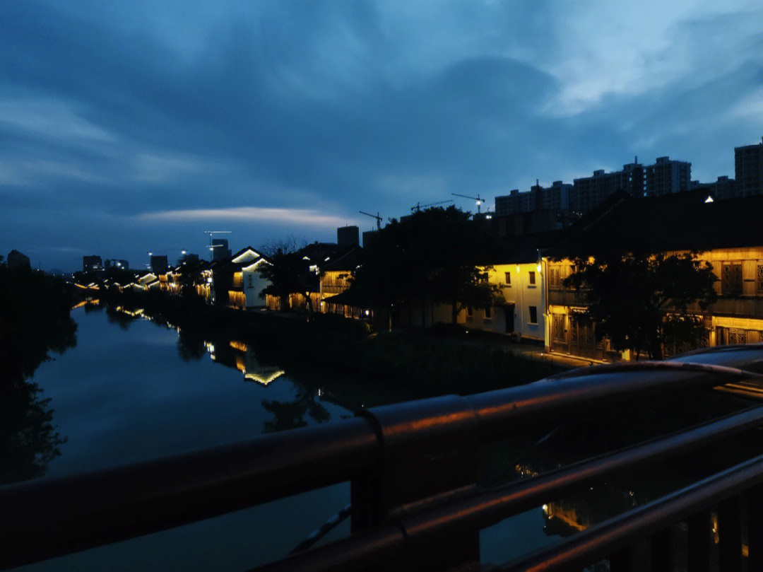 广饶县西关小镇夜景图片