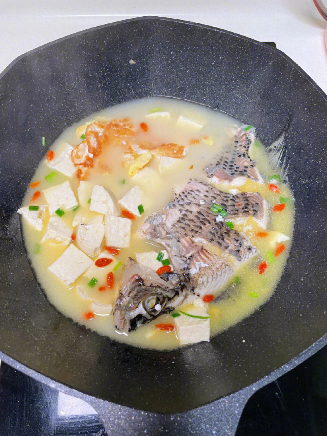 75冬天的第一锅鲫鱼豆腐汤7676