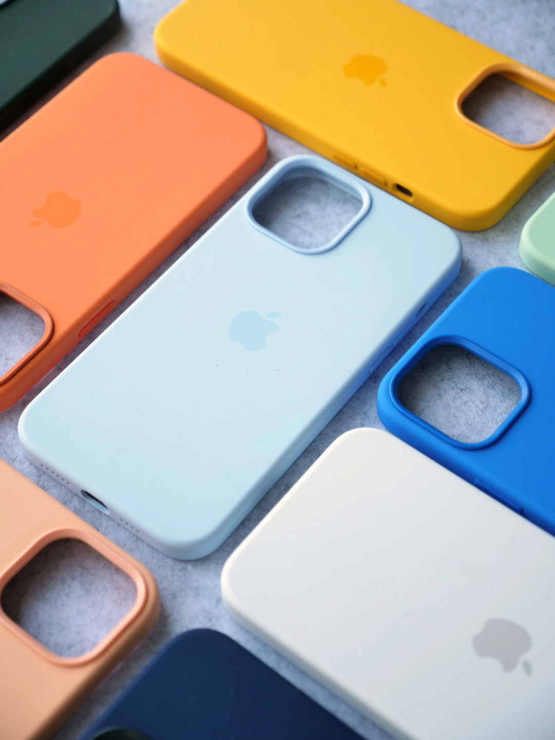 苹果12系列液态硅胶壳终于出货啦喜欢啥色