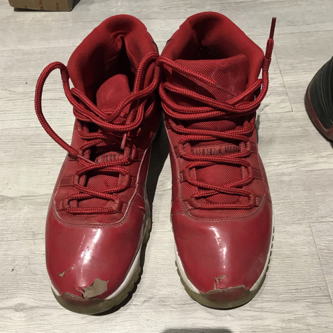 aj11碳板掉色图片