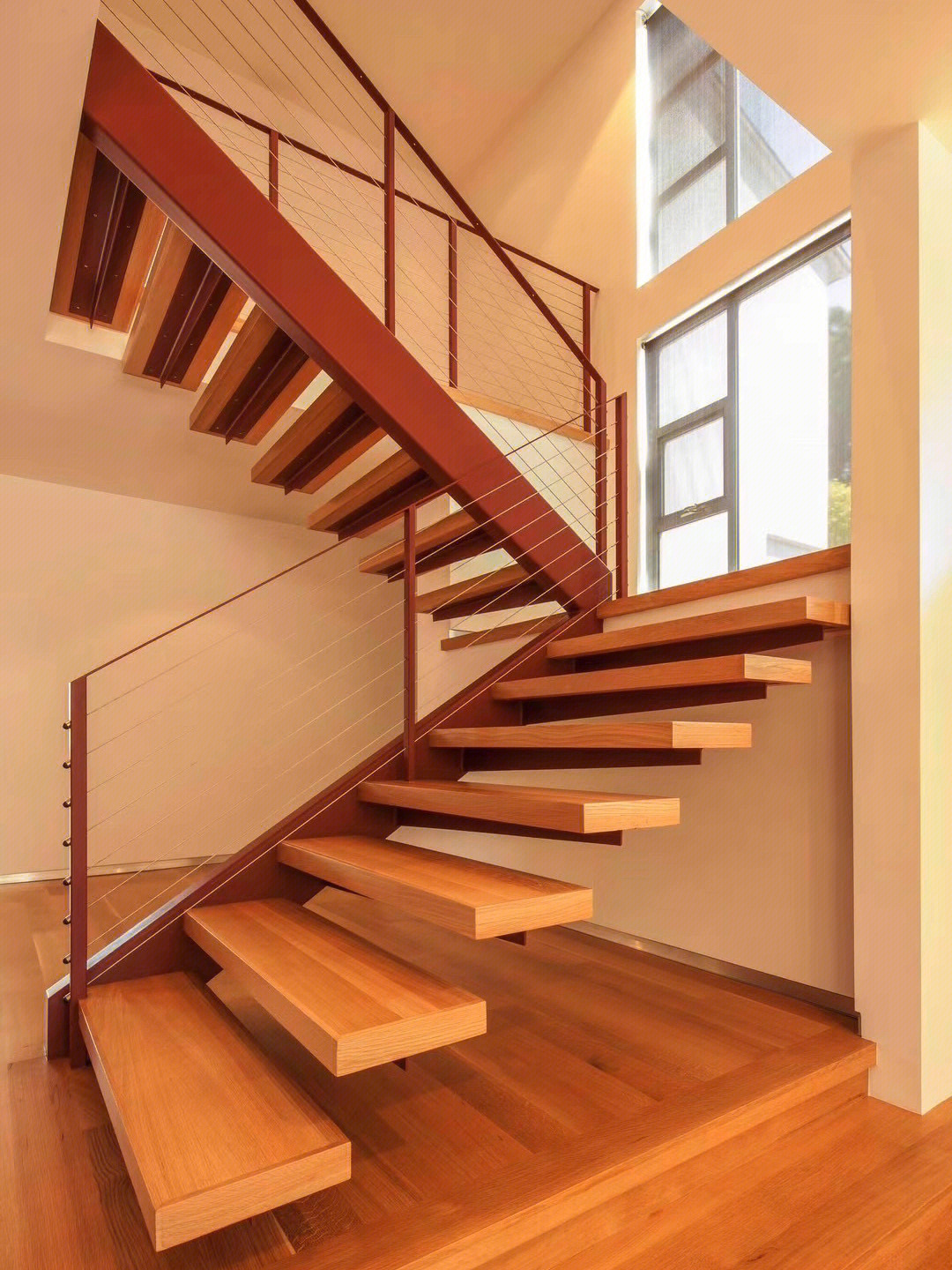 普通楼梯概念图片