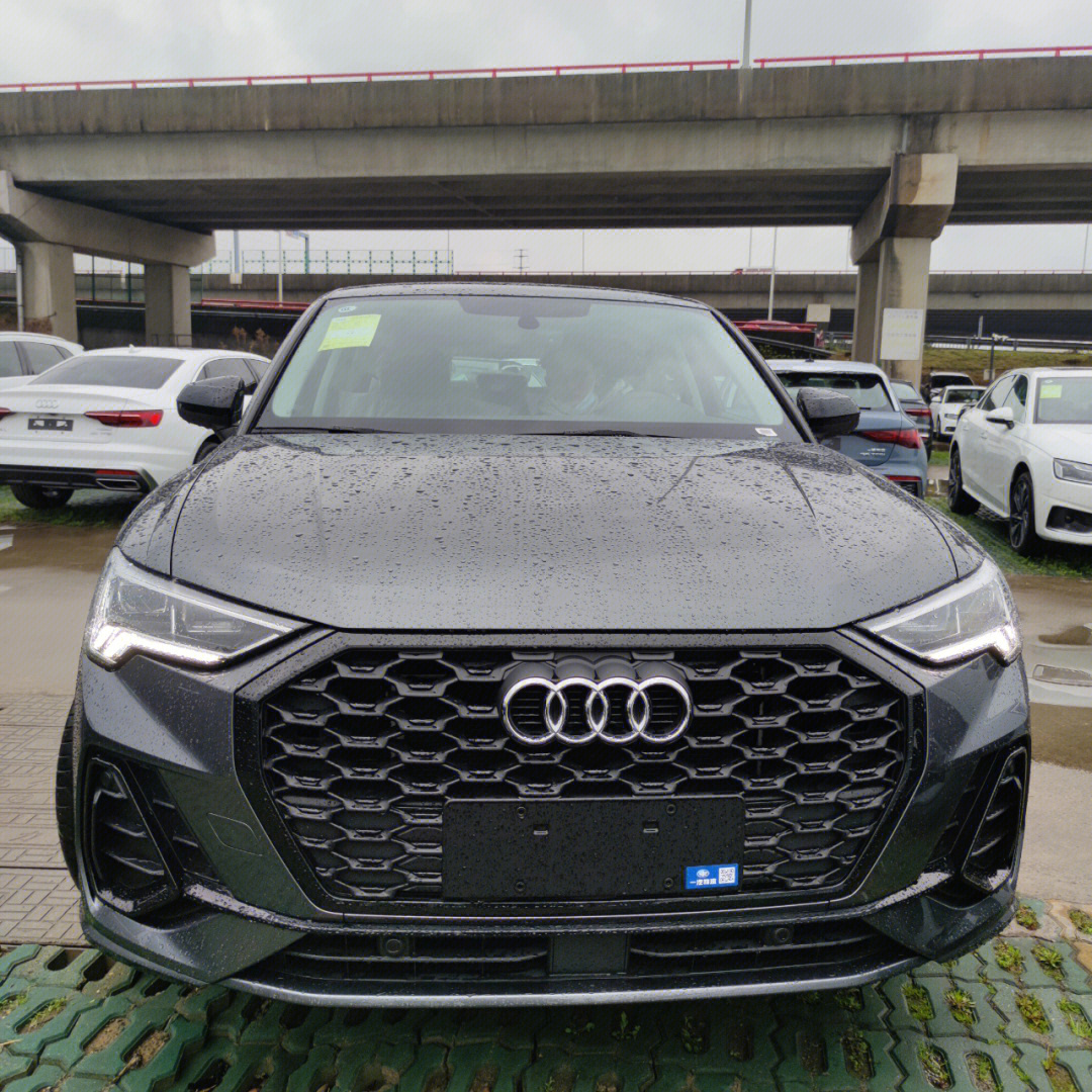 苏州奥迪q3sportback40时尚天云灰