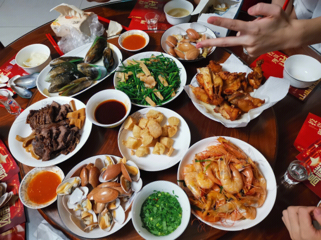 潮汕食桌十二样菜式图片