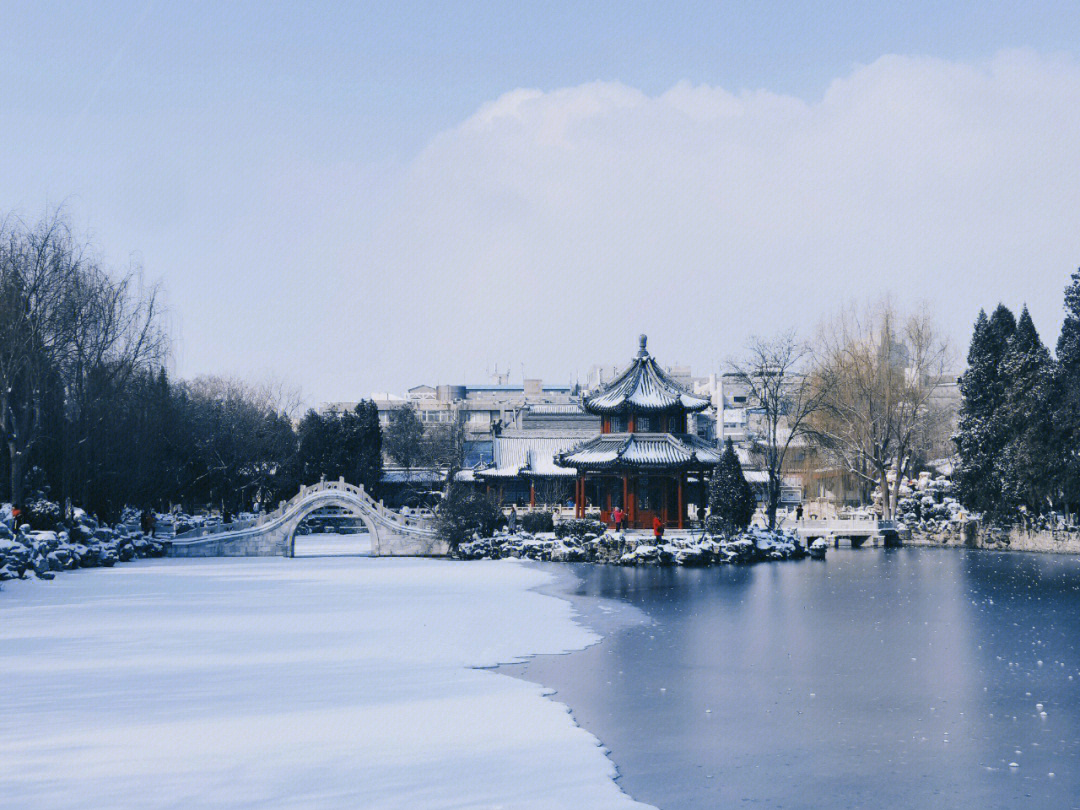 古莲花池冬天的图片图片