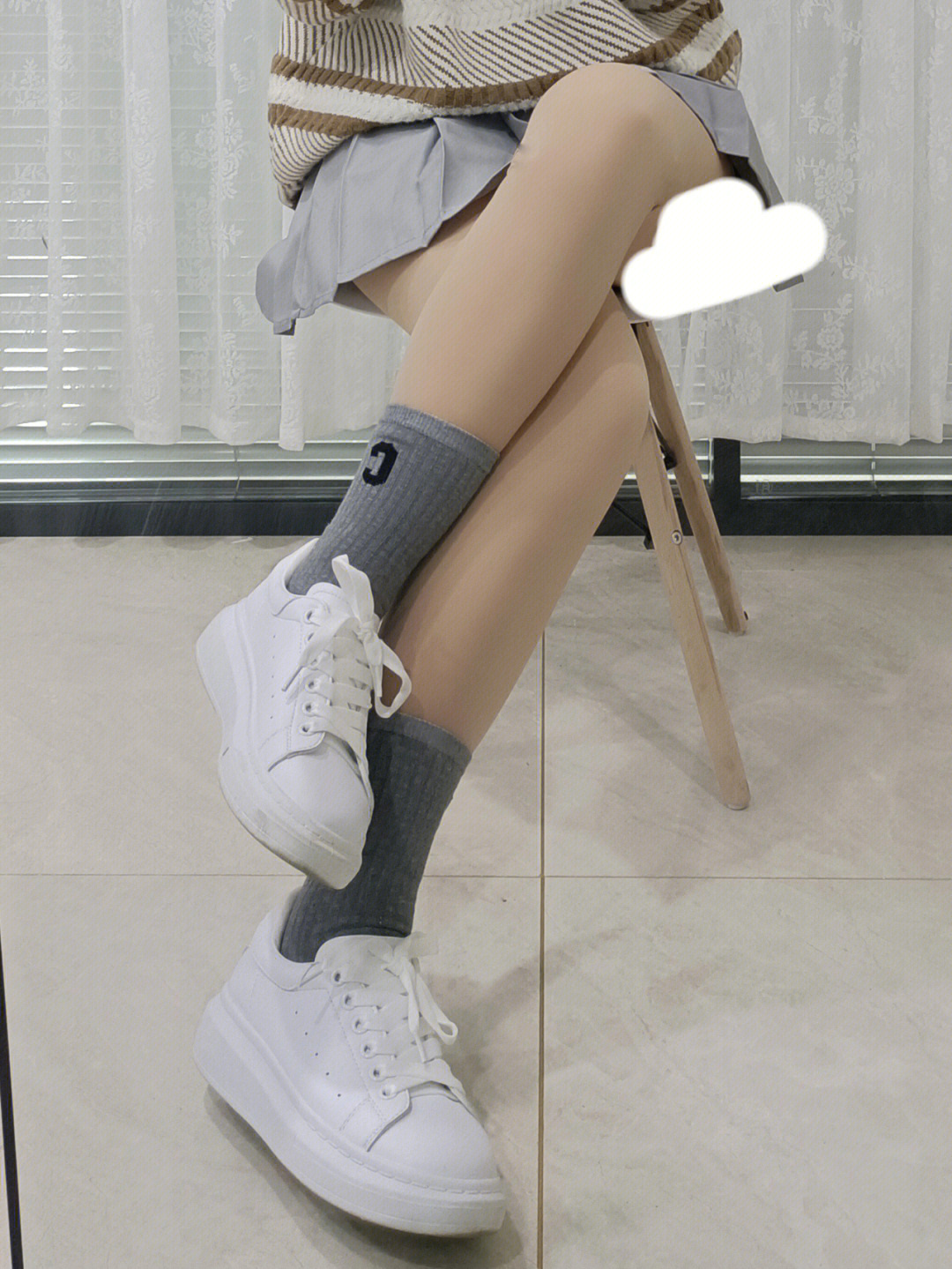 北京姑娘冬天光大腿图片