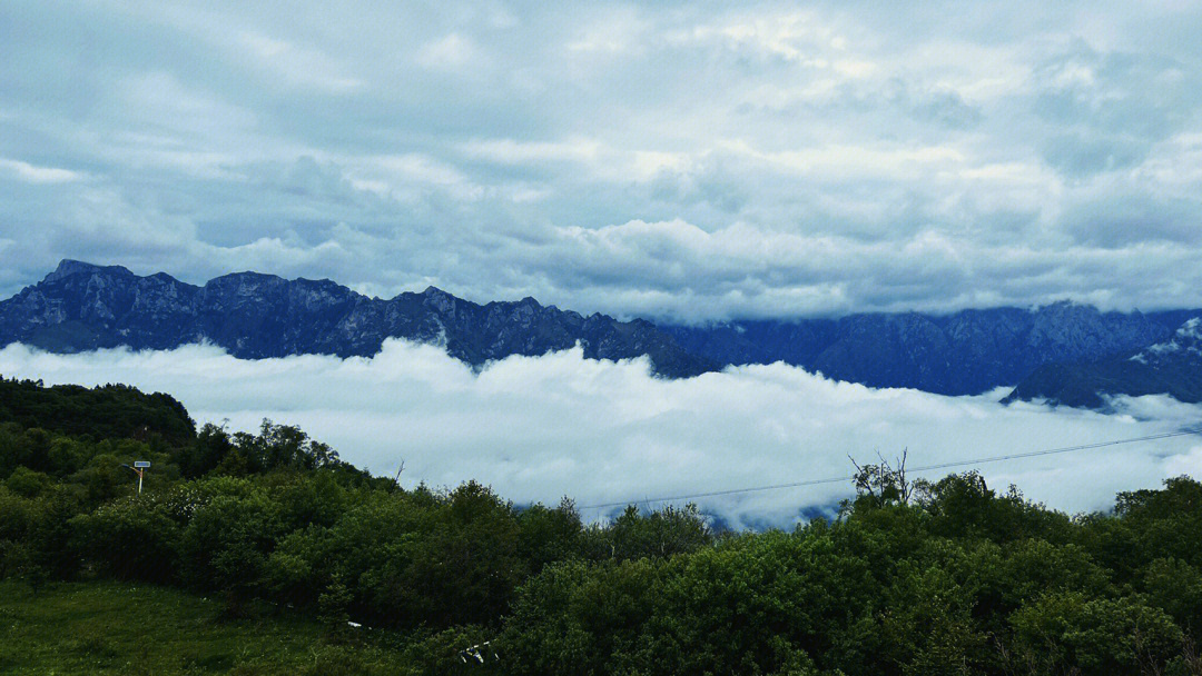 秀丽江山甘肃舟曲拉尕山