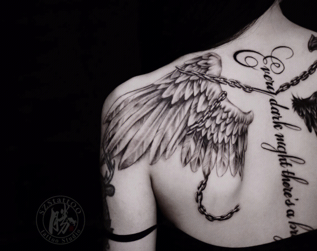 伊戈达拉翅膀纹身图片
