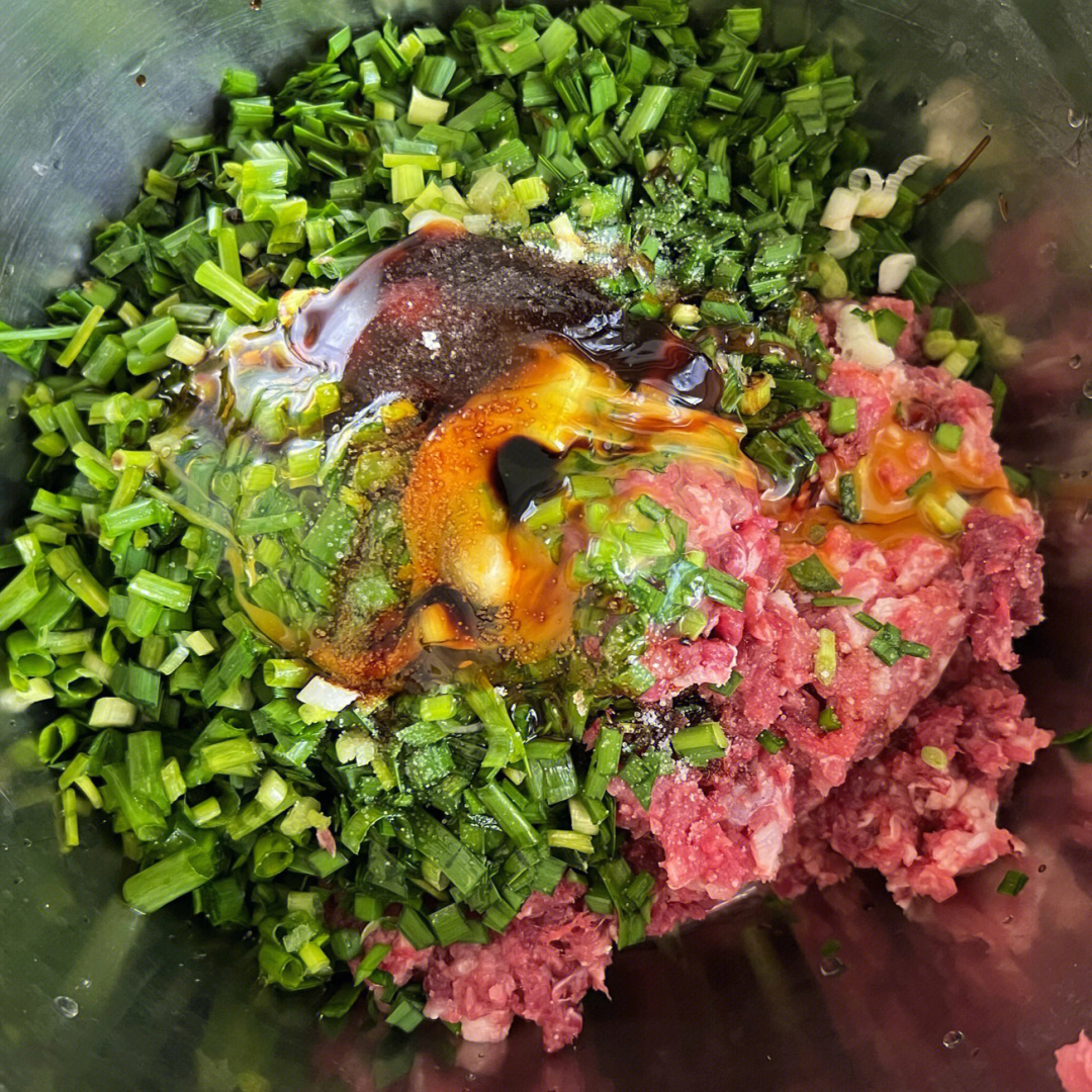 韭菜猪肉饺子馅的做法图片