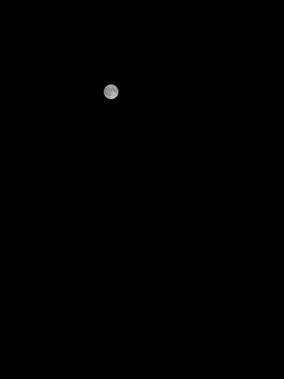 华为p50拍出来的月亮图片
