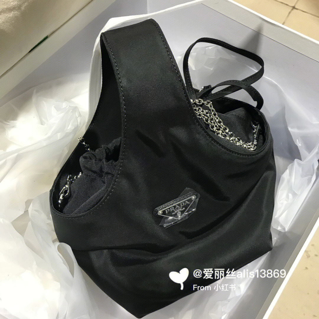 普拉达vintage中古尼龙布链条水桶包