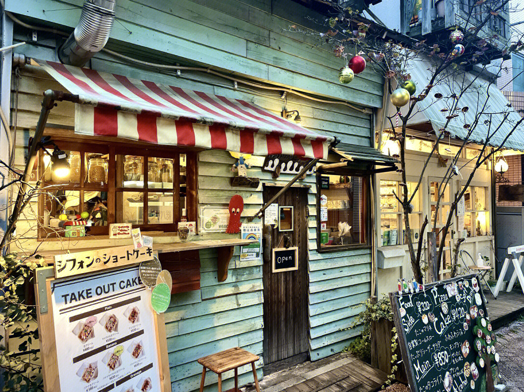 日本东京童话世界里的咖啡店
