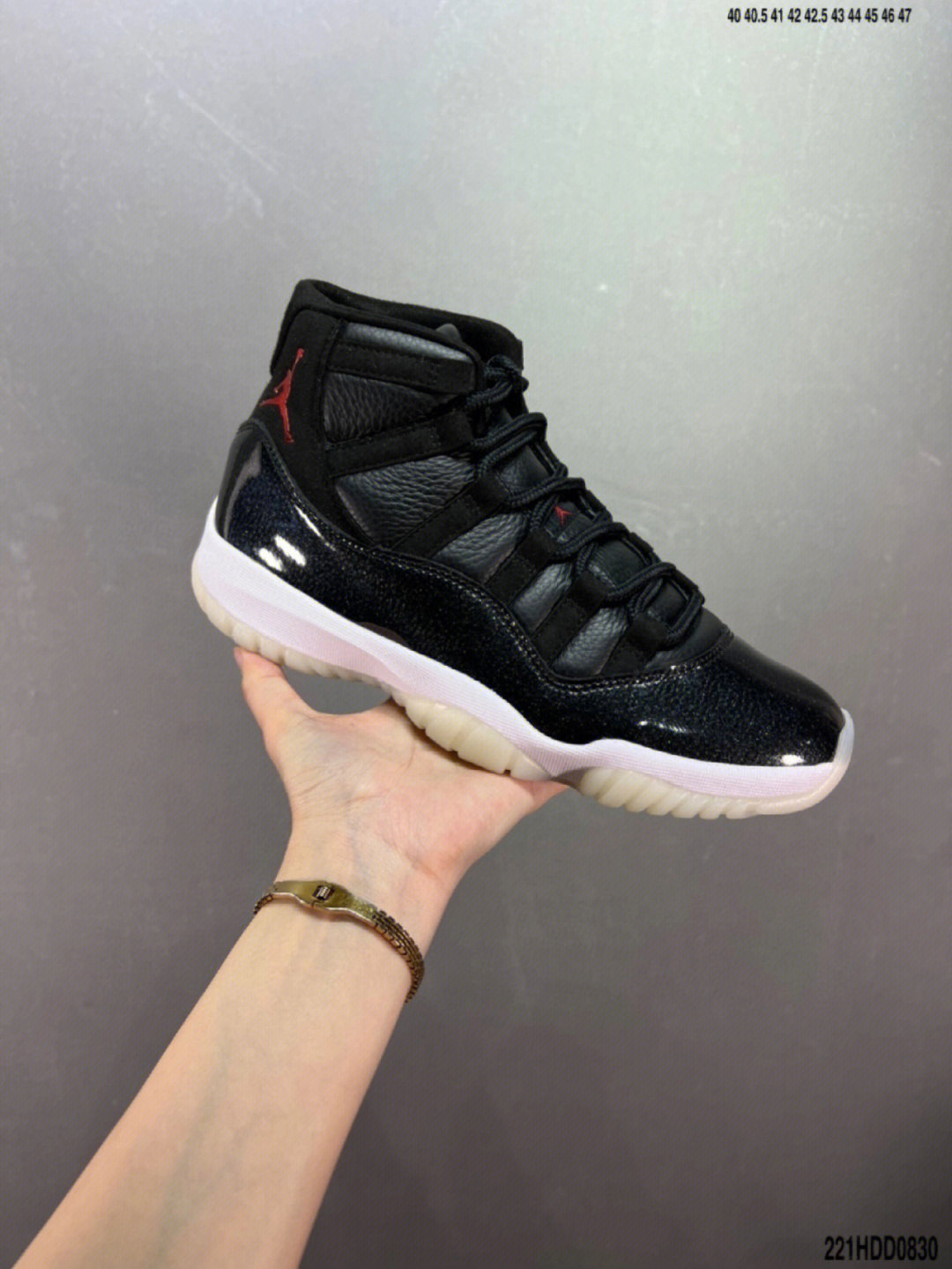 aj11底子多高图片