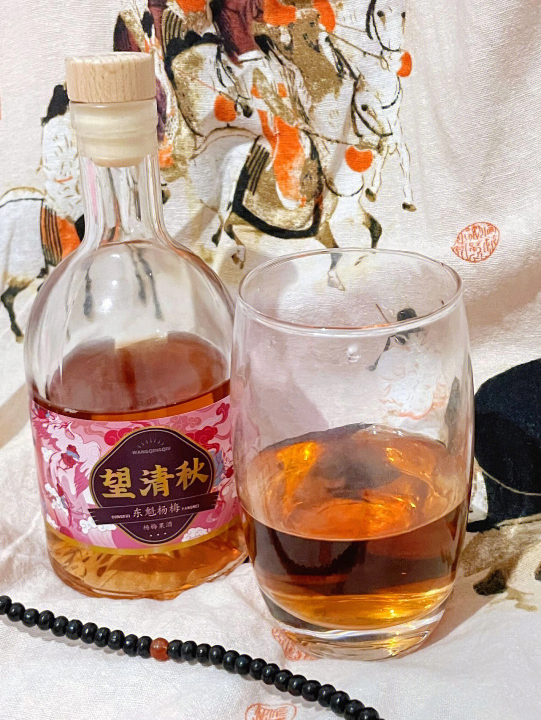 盛夏白瓷梅子酒图片