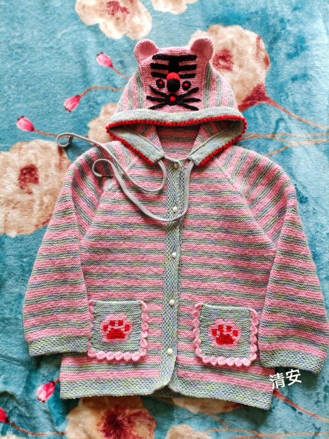 毛衣上动物编织方法图片