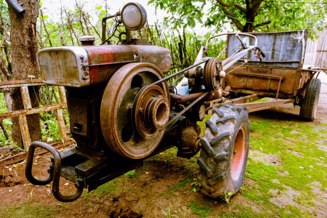 中国老式拖拉机图片