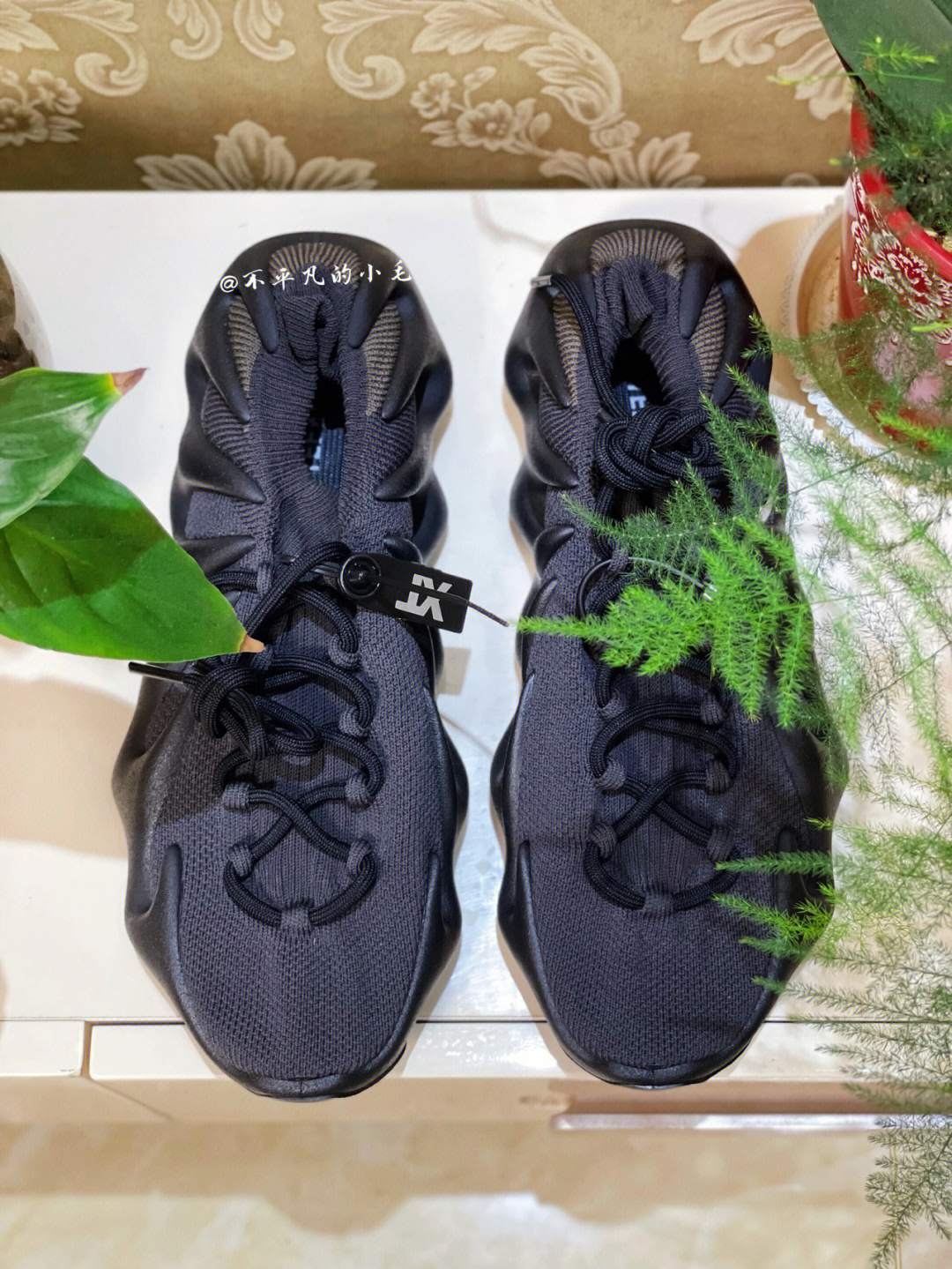 名称adidasyeezy450darkslate黑武士