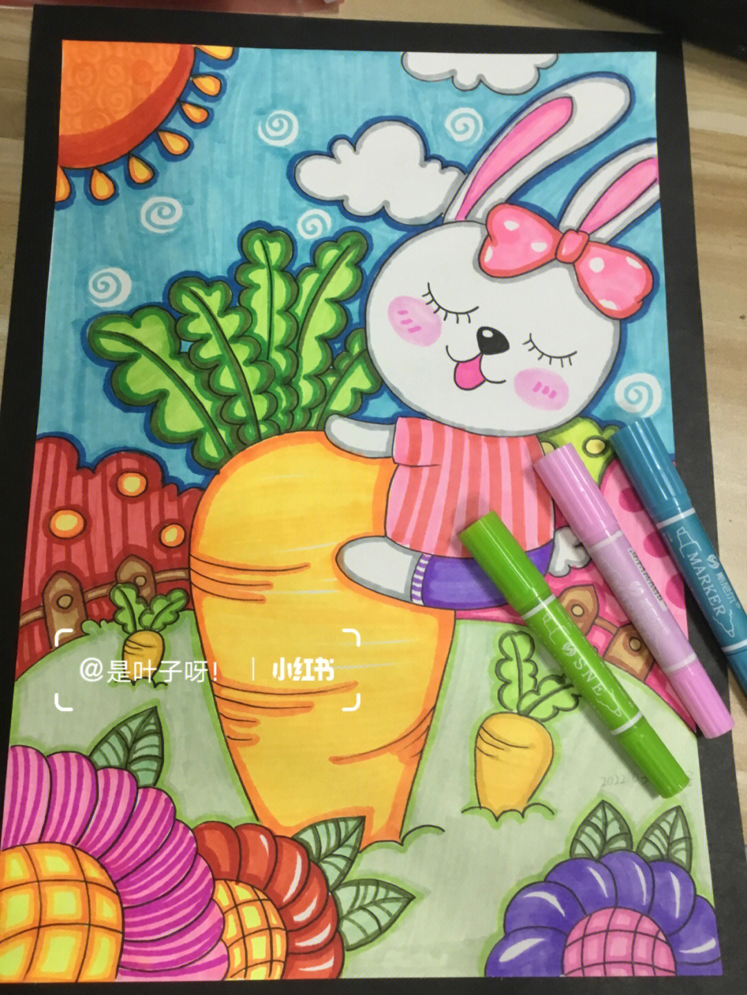 day139儿童画拔萝卜的小兔子含过程图