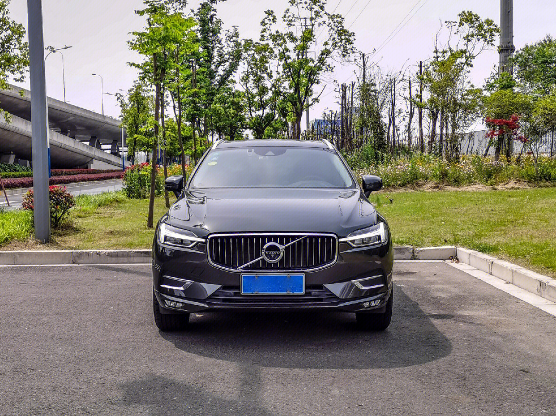 2018年沃尔沃xc60t5豪华228w