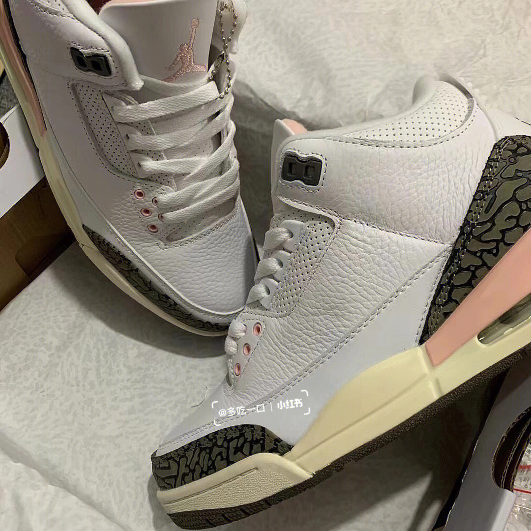 aj3鞋底侧面爆漆图片