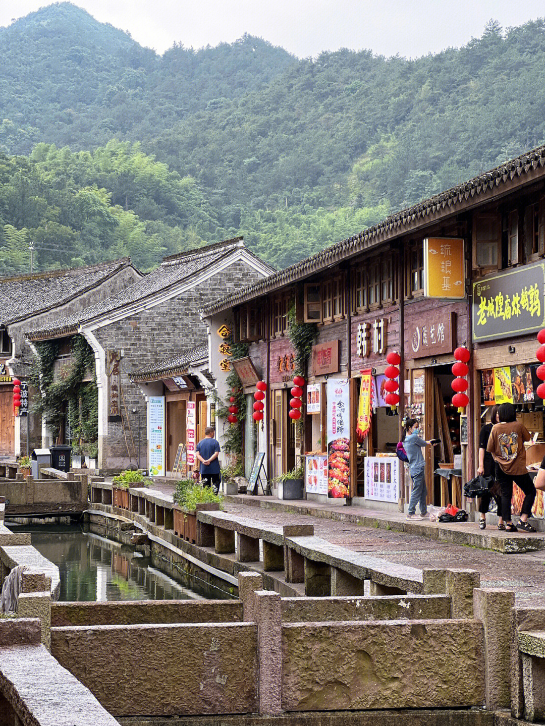 宁波东钱湖景点韩岭老街