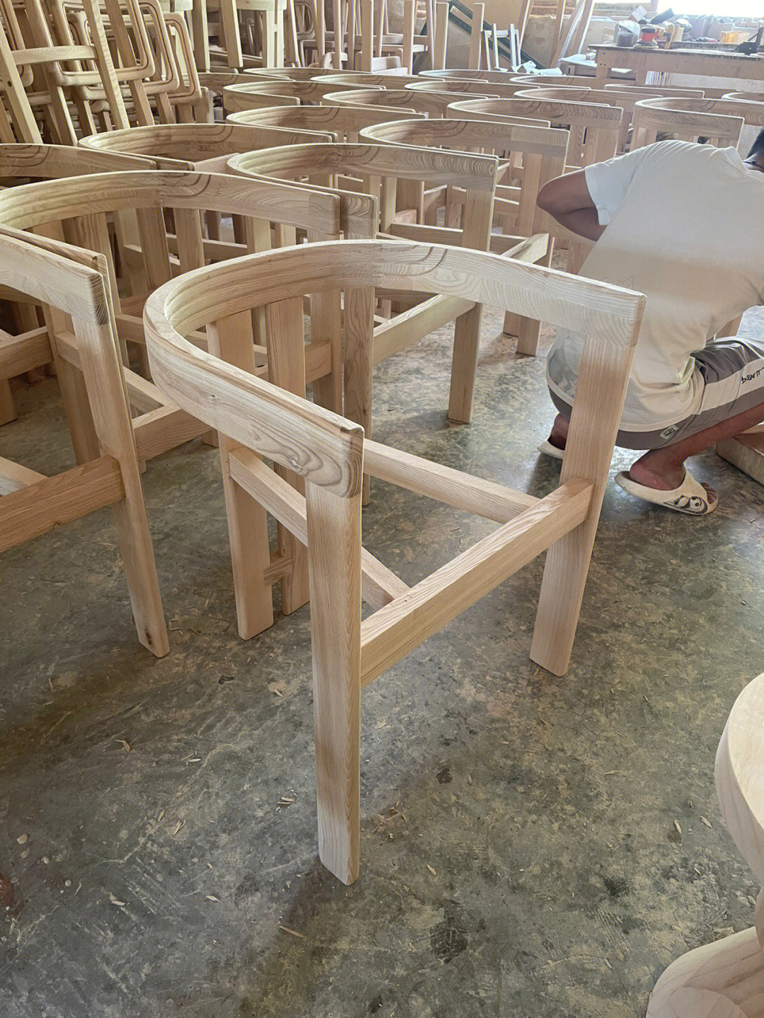 西餐厅纯实木椅子白坯好了上海源头家具厂
