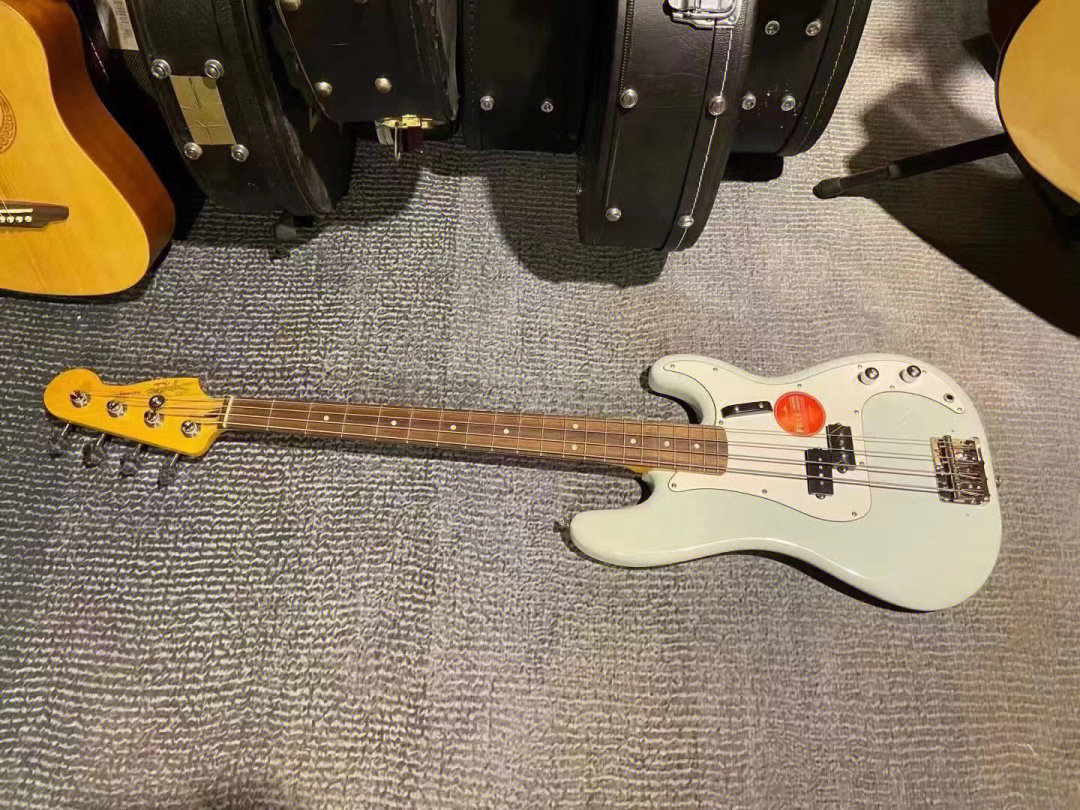 fendersquiercv系列贝斯