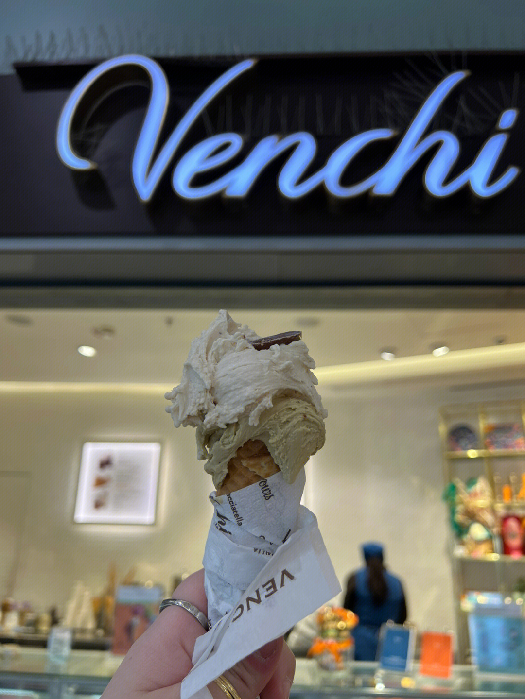 意大利冰淇淋venchi图片