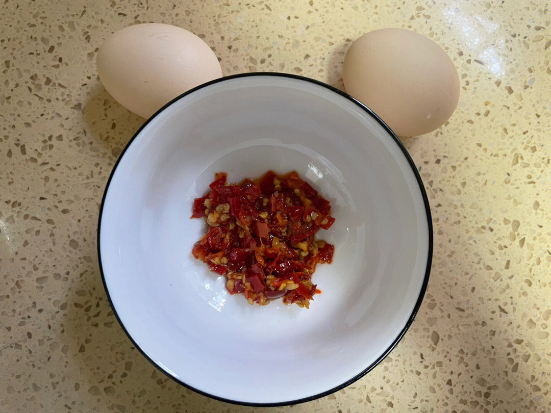 蛋蛋的100种做法16剁辣椒煎蛋